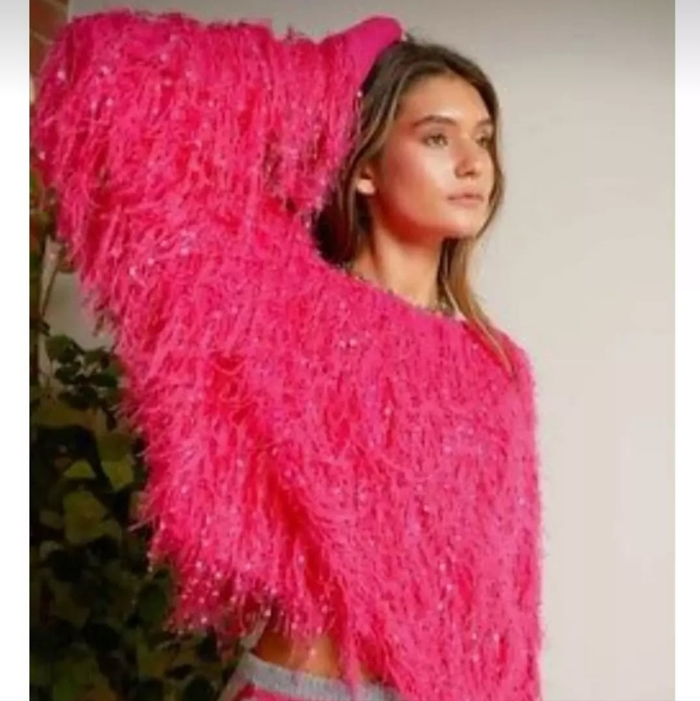 DAVI & DANI Fuzzy Pink Sweater